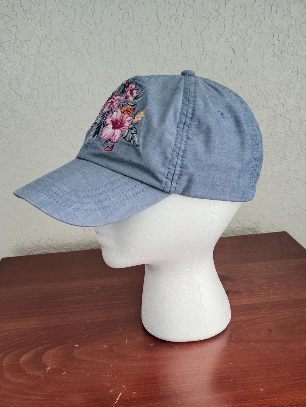 Tommy Bahama Women's Chambray Floral Ball Cap Vintage